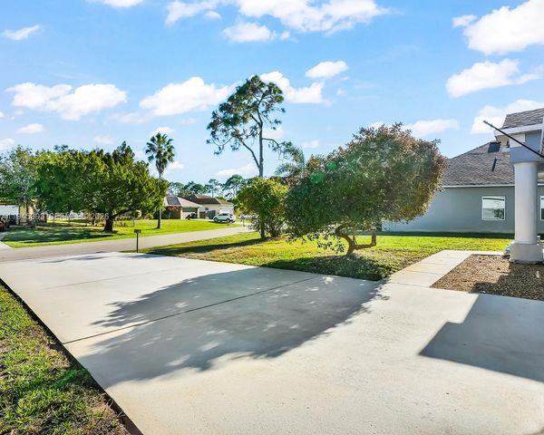 1225 SW Abisco Rd, Port St. Lucie, FL 34953