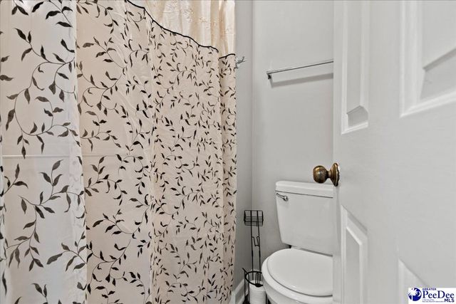 305 Virginia Ave, Cheraw, SC 29520