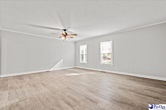 305 Virginia Ave, Cheraw, SC 29520