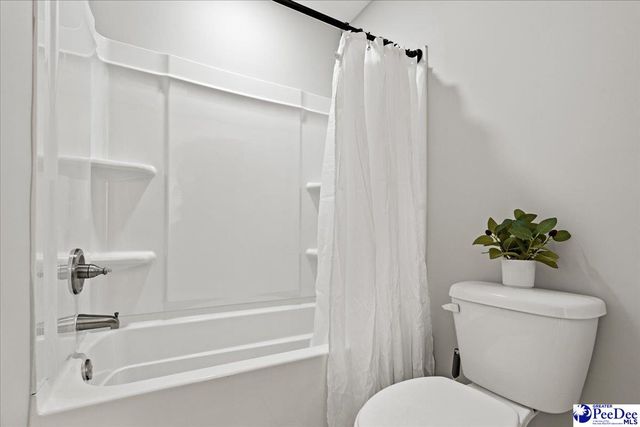 305 Virginia Ave, Cheraw, SC 29520