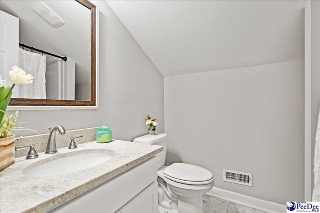 305 Virginia Ave, Cheraw, SC 29520