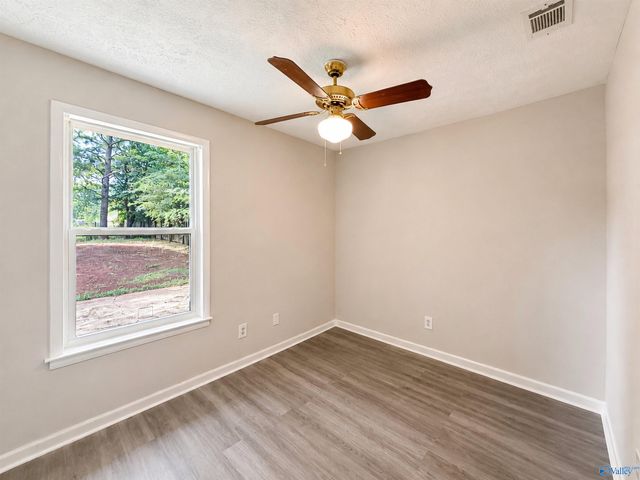 19556 Nuclear Plant Road, Tanner, AL 35671