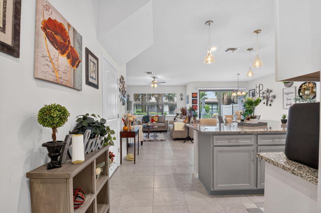 4601 SAN FRATELLO Circle, Lake Worth, FL 33467