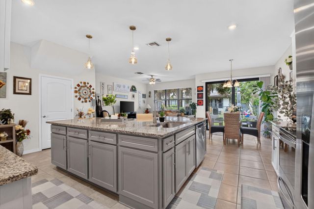 4601 SAN FRATELLO Circle, Lake Worth, FL 33467