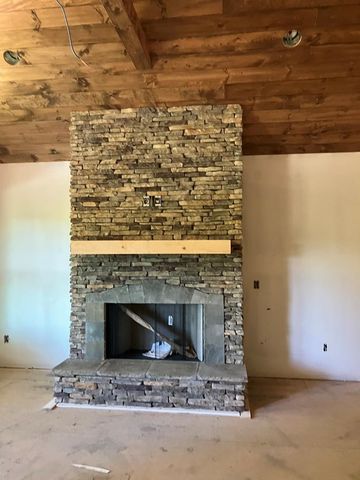 42 Robins Nest Way, Young Harris, GA 30582