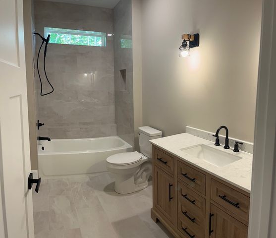 42 Robins Nest Way, Young Harris, GA 30582