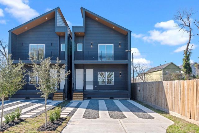 236 E 39th A, Houston, TX 77018