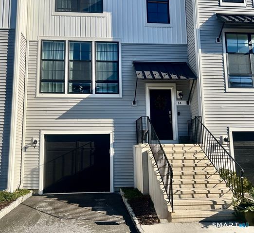 14 East Cross Trail 14, Danbury, CT 06810