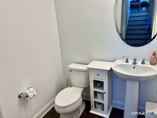 14 East Cross Trail 14, Danbury, CT 06810