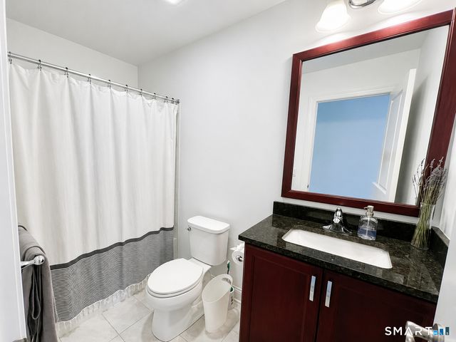 14 East Cross Trail 14, Danbury, CT 06810