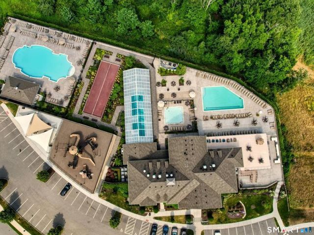 14 East Cross Trail 14, Danbury, CT 06810
