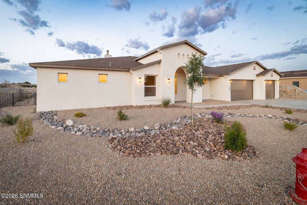 788 Basha Arc, Las Cruces, NM 88005
