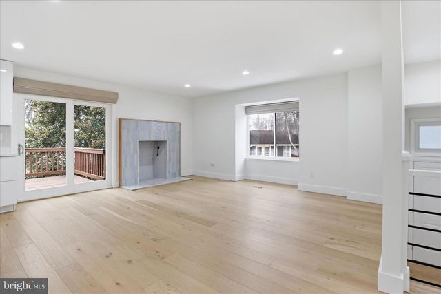 4000 N RICHMOND ST, Arlington, VA 22207