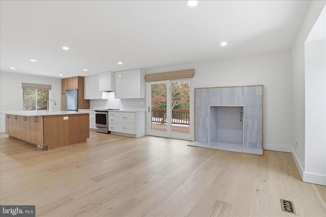 4000 N RICHMOND ST, Arlington, VA 22207