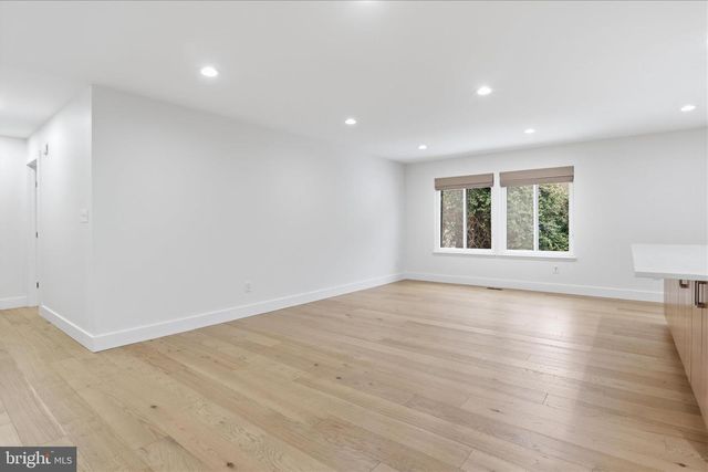 4000 N RICHMOND ST, Arlington, VA 22207