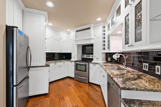 9020 N Country Homes Blvd, Spokane, WA 99218