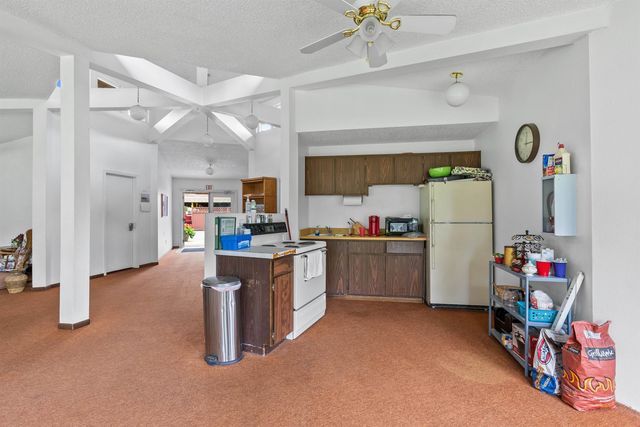 9020 N Country Homes Blvd, Spokane, WA 99218