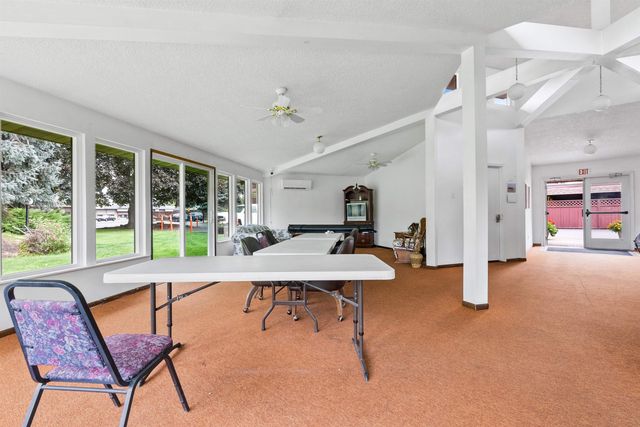 9020 N Country Homes Blvd, Spokane, WA 99218