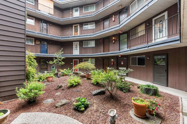 9020 N Country Homes Blvd, Spokane, WA 99218