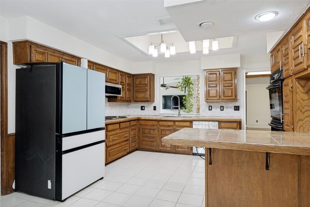 3329 Whiffletree Drive, Plano, TX 75023