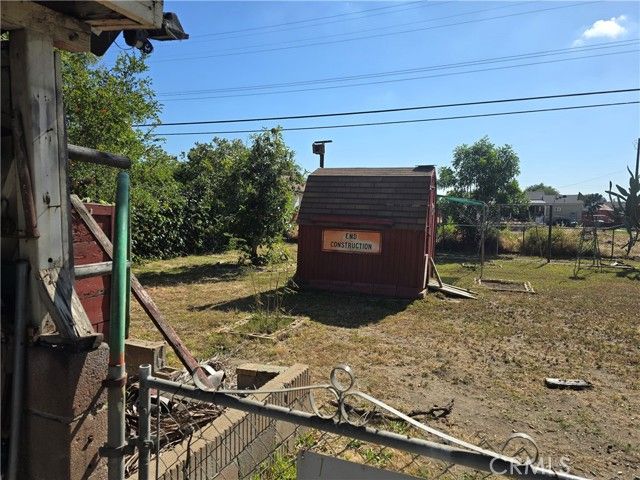 422 S Virginia, Azusa, CA 91702