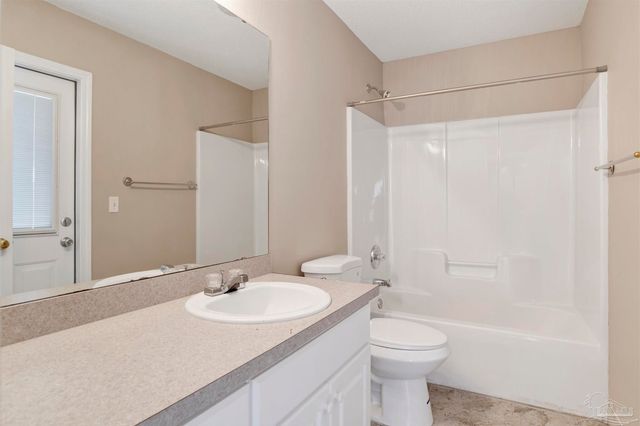 2012 Horton Dr, Pensacola, FL 32507