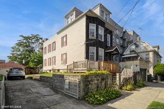 4261 Byron Avenue, Bronx, NY 10466