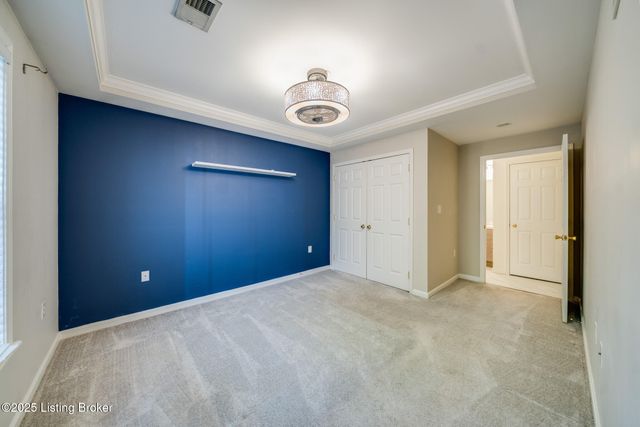 9314 Pine Lake Dr, UNIT 201, Louisville, KY 40220