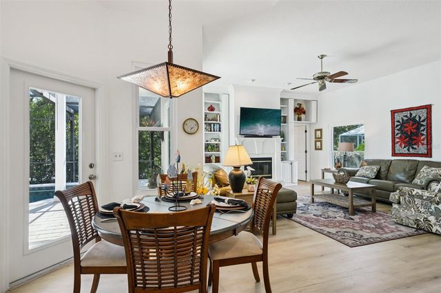 660 BAY LAUREL COURT NE, St Petersburg, FL 33703