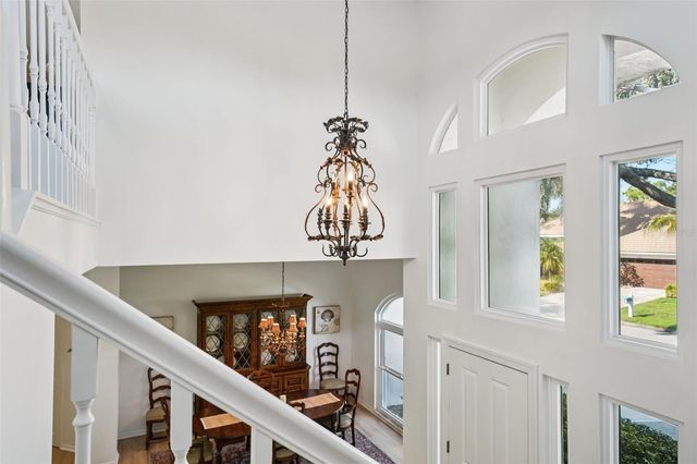 660 BAY LAUREL COURT NE, St Petersburg, FL 33703