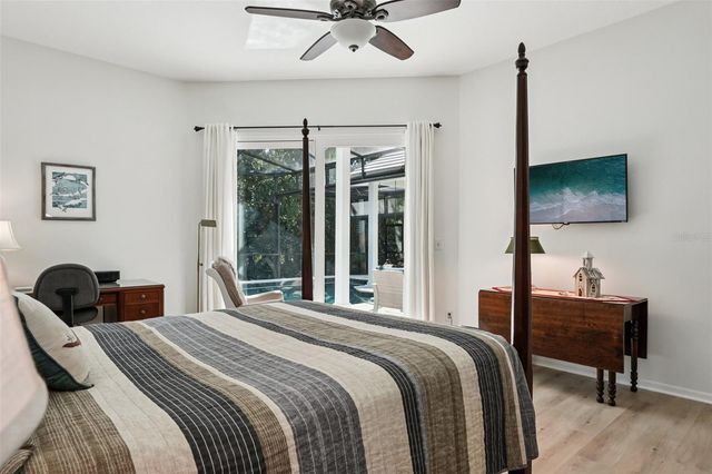 660 BAY LAUREL COURT NE, St Petersburg, FL 33703