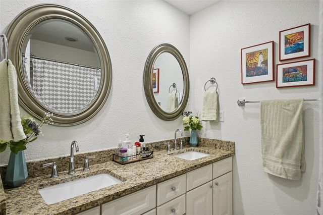 660 BAY LAUREL COURT NE, St Petersburg, FL 33703