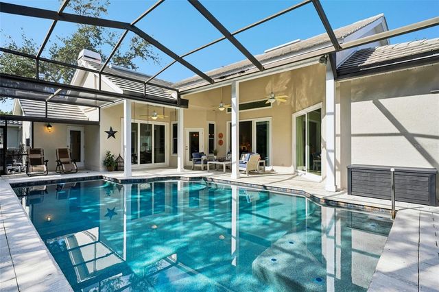 660 BAY LAUREL COURT NE, St Petersburg, FL 33703