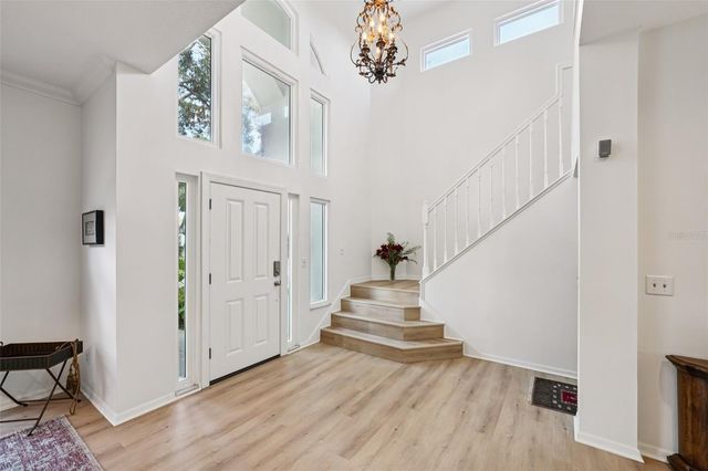 660 BAY LAUREL COURT NE, St Petersburg, FL 33703