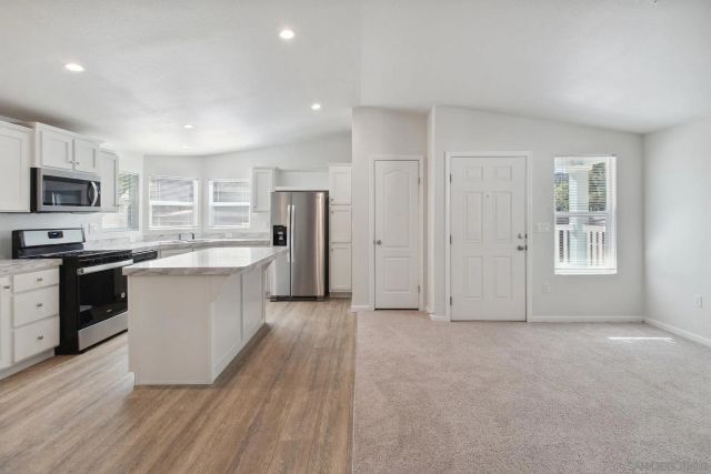 22899 Byron Rd 35, Crestline, CA 92325