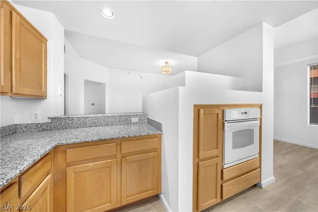 15 East Agate Avenue 202, Las Vegas, NV 89123