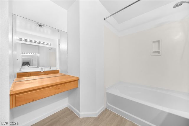 15 East Agate Avenue 202, Las Vegas, NV 89123