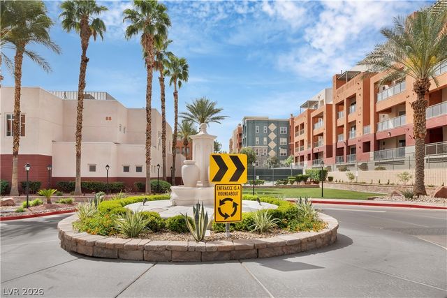 15 East Agate Avenue 202, Las Vegas, NV 89123