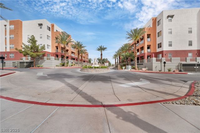 15 East Agate Avenue 202, Las Vegas, NV 89123