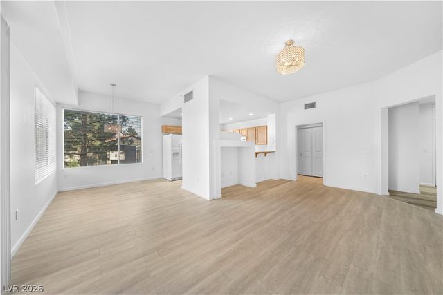 15 East Agate Avenue 202, Las Vegas, NV 89123