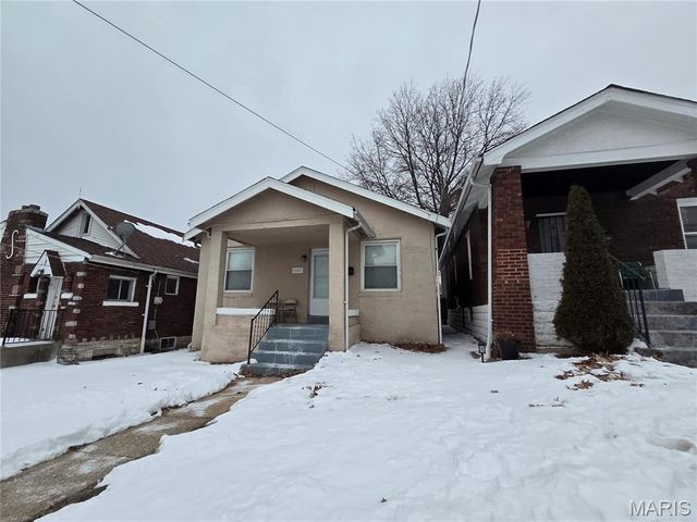 3507 Central Place, St Louis, MO 63121