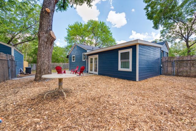 3936 Winfield Avenue, Fort Worth, TX 76109