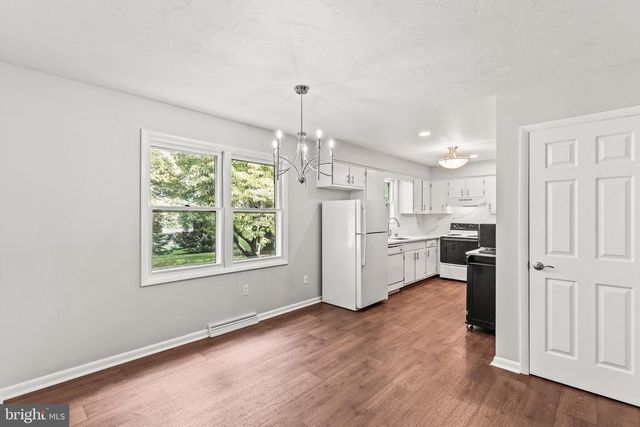 3511 VILLAGE RD, Dover, PA 17315