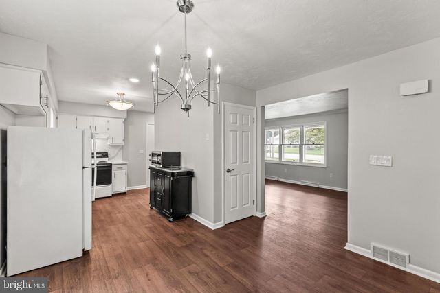 3511 VILLAGE RD, Dover, PA 17315