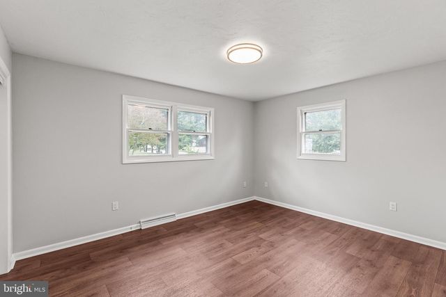3511 VILLAGE RD, Dover, PA 17315
