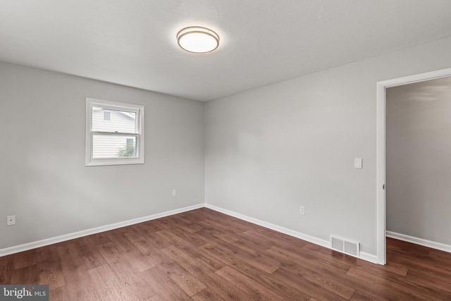 3511 VILLAGE RD, Dover, PA 17315