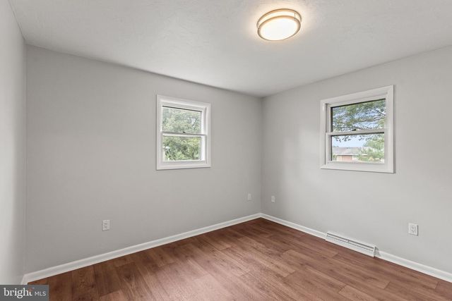 3511 VILLAGE RD, Dover, PA 17315