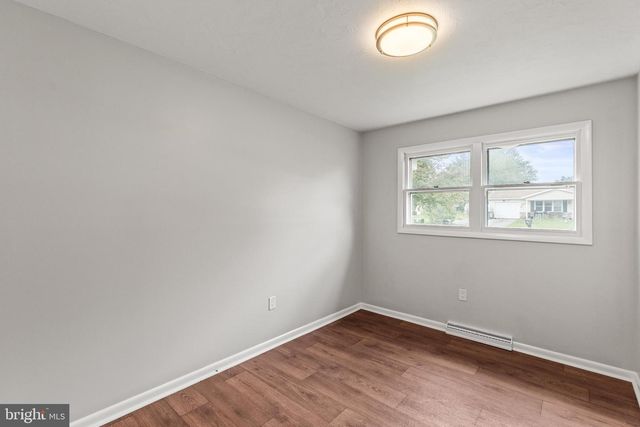 3511 VILLAGE RD, Dover, PA 17315