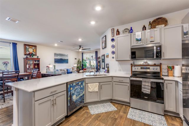 822 Pease River WAY, Hutto, TX 78634