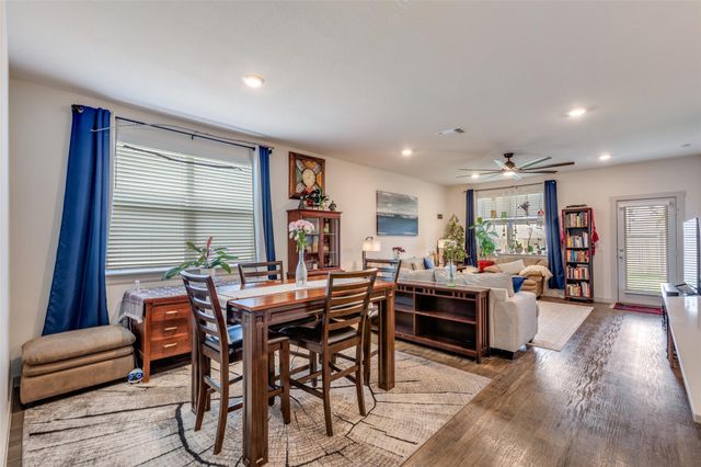 822 Pease River WAY, Hutto, TX 78634